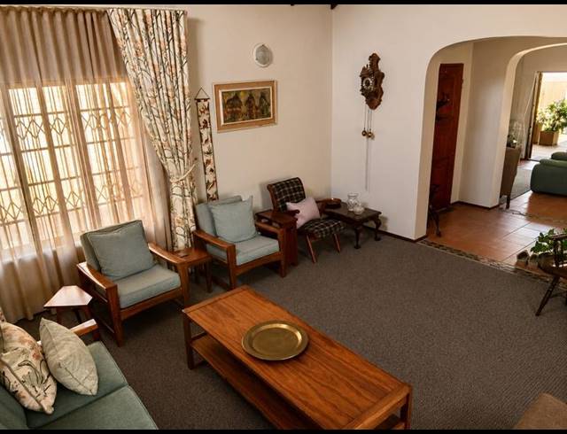 4 BEDROOM HOUSE FOR SALE IN CLUBVIEW